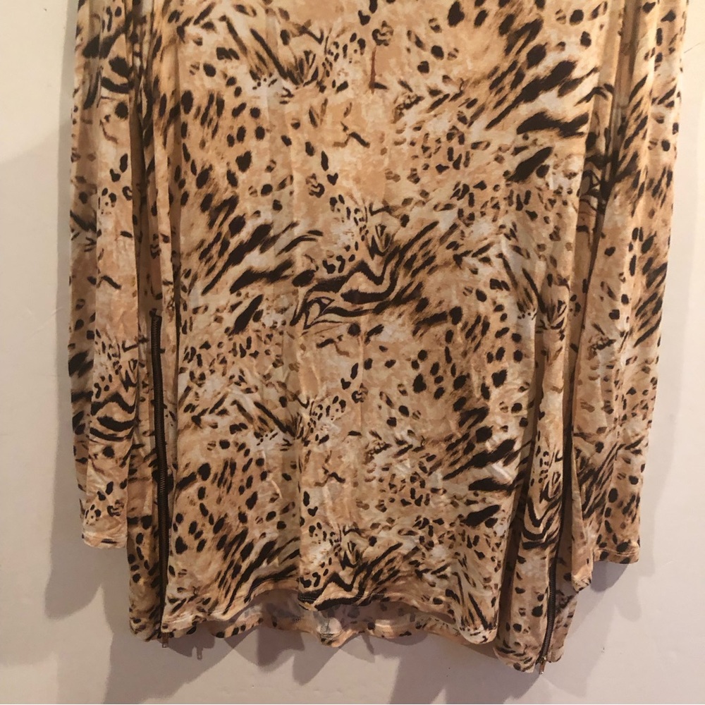Lysse Sz XL Animal Print Tunic - Tan and Black - Picture 7 of 10